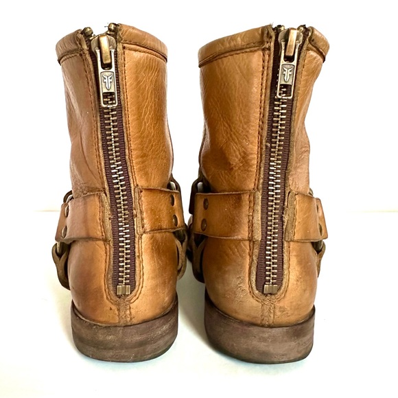 FRYE PHILIP HARNESS DISTRESSED SHORT BOOTIES IN RARE CAMEL TAN #76870. Sz 5.5 - Picture 6 of 16